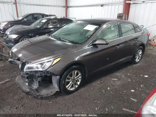 5NPE24AF3HH537177 2017 HYUNDAI SONATA - Image 2