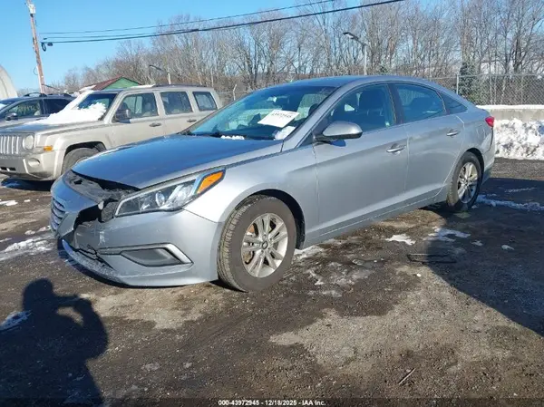 5NPE24AF3HH537339 2017 HYUNDAI SONATA - Image 2