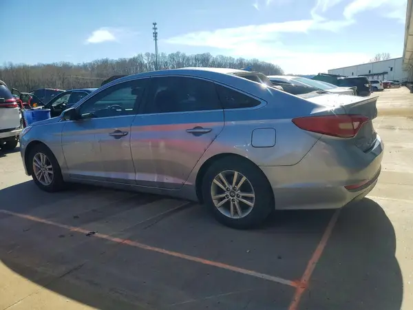 5NPE24AF3HH538636 2017 HYUNDAI SONATA - Image 2
