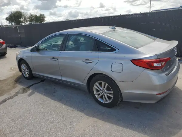 5NPE24AF3HH541746 2017 HYUNDAI SONATA - Image 2