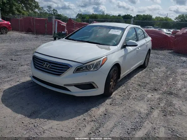 5NPE24AF3HH542721 2017 HYUNDAI SONATA - Image 2