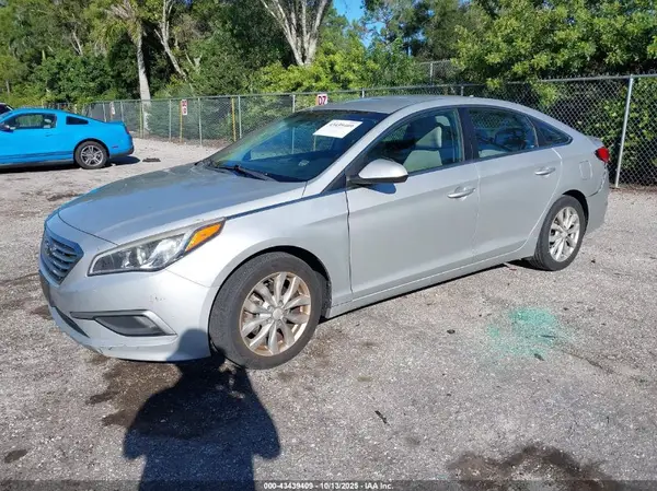 5NPE24AF3HH548003 2017 HYUNDAI SONATA - Image 2