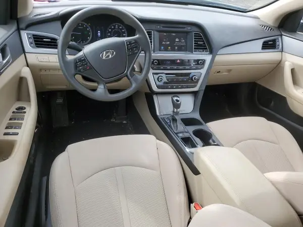 5NPE24AF3HH549653 2017 HYUNDAI SONATA - Image 8