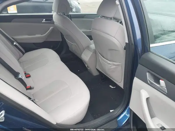 5NPE24AF3HH553010 2017 HYUNDAI SONATA - Image 8