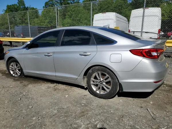 5NPE24AF3HH554593 2017 HYUNDAI SONATA - Image 2