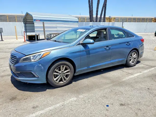 5NPE24AF3HH557896 2017 HYUNDAI SONATA - Image 1