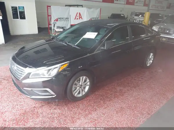 5NPE24AF3HH558160 2017 HYUNDAI SONATA - Image 2
