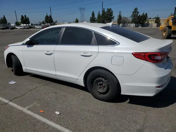 5NPE24AF3HH558479 2017 HYUNDAI SONATA - Image 2