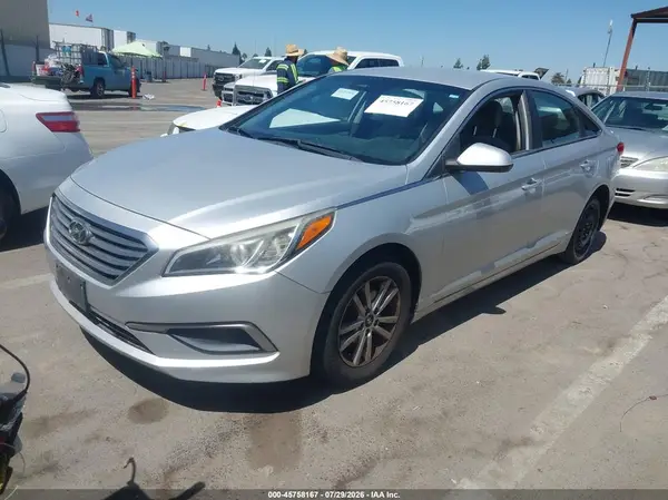 5NPE24AF3HH560118 2017 HYUNDAI SONATA - Image 2