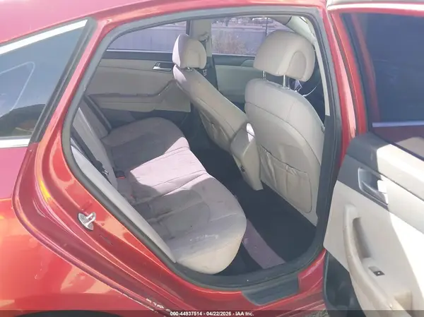 5NPE24AF3HH560782 2017 HYUNDAI SONATA - Image 8