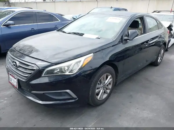 5NPE24AF3HH563276 2017 HYUNDAI SONATA - Image 2