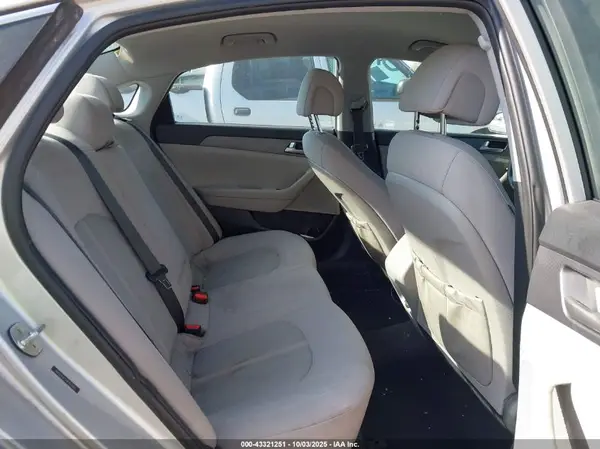 5NPE24AF3HH563388 2017 HYUNDAI SONATA - Image 8