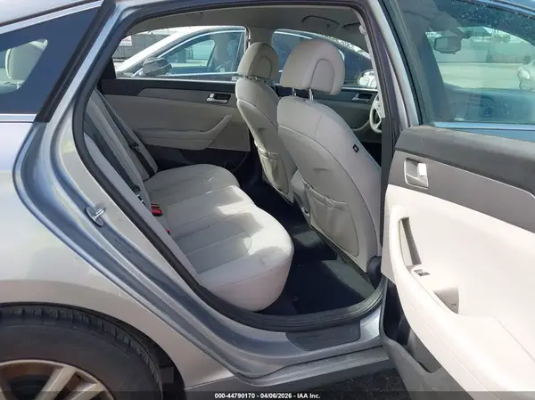 5NPE24AF3HH565304 2017 HYUNDAI SONATA - Image 8