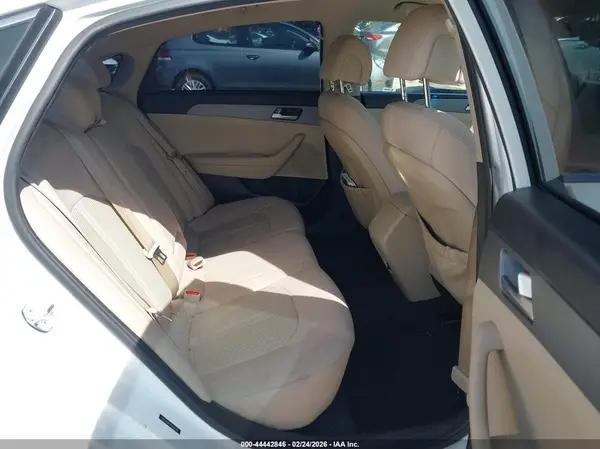 5NPE24AF3HH568624 2017 HYUNDAI SONATA - Image 8
