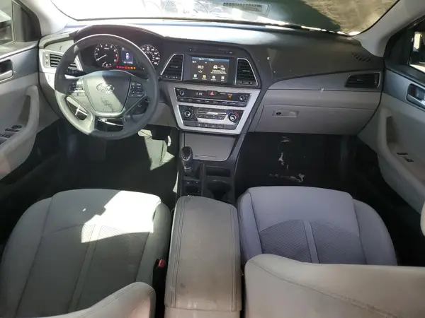 5NPE24AF3HH572317 2017 HYUNDAI SONATA - Image 8