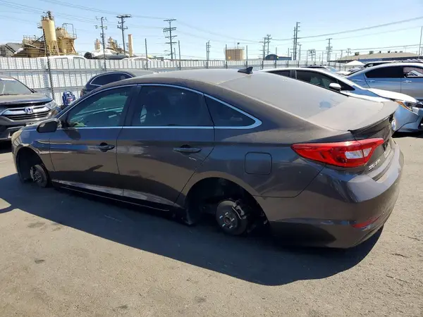 5NPE24AF3HH572351 2017 HYUNDAI SONATA - Image 2