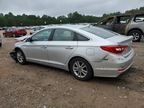 5NPE24AF3HH573743 2017 HYUNDAI SONATA - Image 2