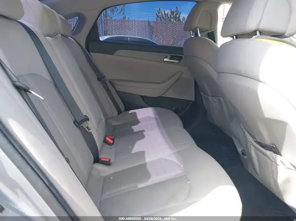 5NPE24AF3HH574990 2017 HYUNDAI SONATA - Image 8