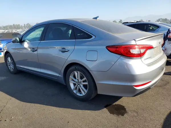 5NPE24AF3HH579574 2017 HYUNDAI SONATA - Image 2