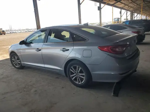 5NPE24AF3HH580126 2017 HYUNDAI SONATA - Image 2