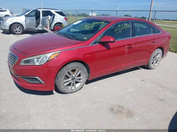 5NPE24AF3HH584743 2017 HYUNDAI SONATA - Image 2