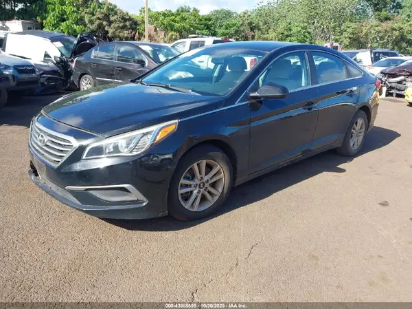 5NPE24AF3HH587352 2017 HYUNDAI SONATA - Image 2