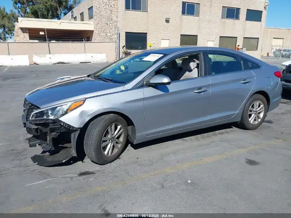 5NPE24AF3HH589182 2017 HYUNDAI SONATA - Image 2