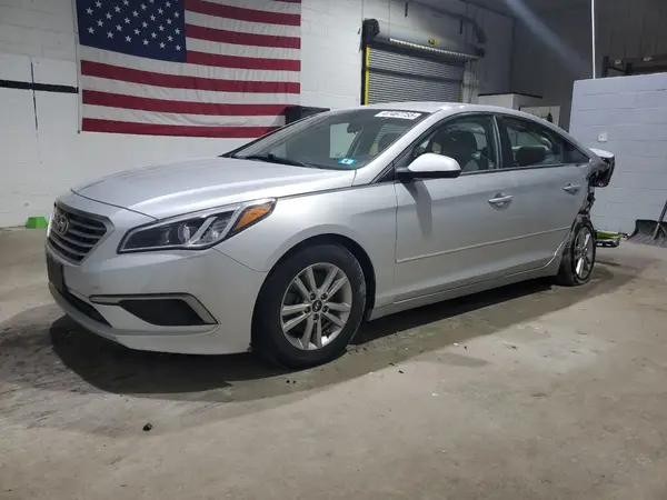 5NPE24AF3HH590025 2017 HYUNDAI SONATA - Image 1