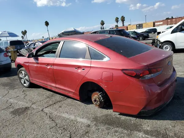 5NPE24AF3JH605693 2018 HYUNDAI SONATA - Image 2
