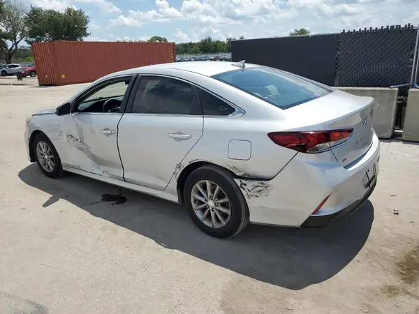 5NPE24AF3JH607749 2018 HYUNDAI SONATA - Image 2