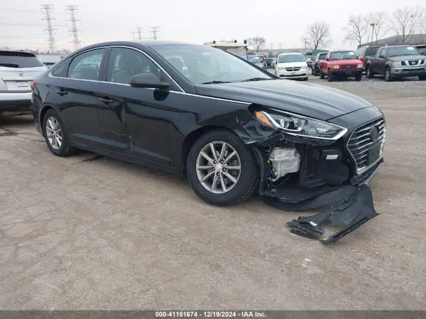 5NPE24AF3JH608075 2018 HYUNDAI SONATA - Image 1