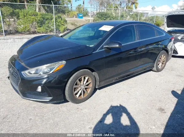 5NPE24AF3JH611008 2018 HYUNDAI SONATA - Image 2