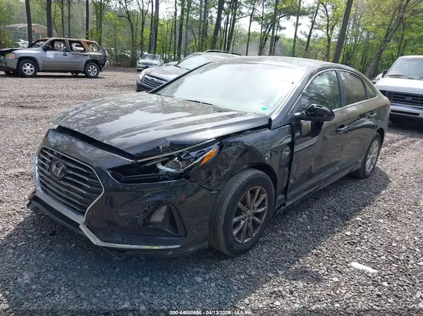 5NPE24AF3JH612823 2018 HYUNDAI SONATA - Image 2