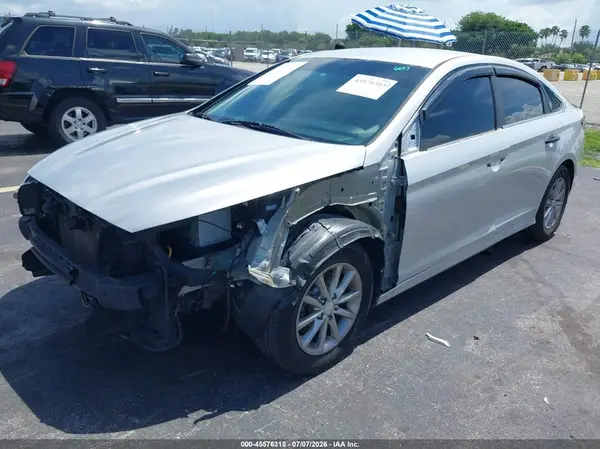5NPE24AF3JH612899 2018 HYUNDAI SONATA - Image 2