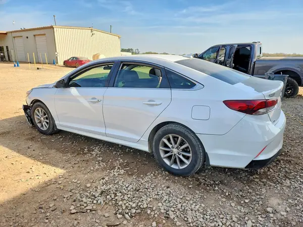 5NPE24AF3JH617701 2018 HYUNDAI SONATA - Image 2