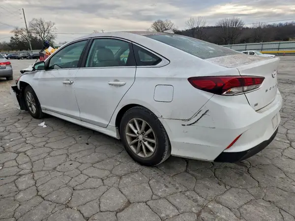 5NPE24AF3JH629105 2018 HYUNDAI SONATA - Image 2