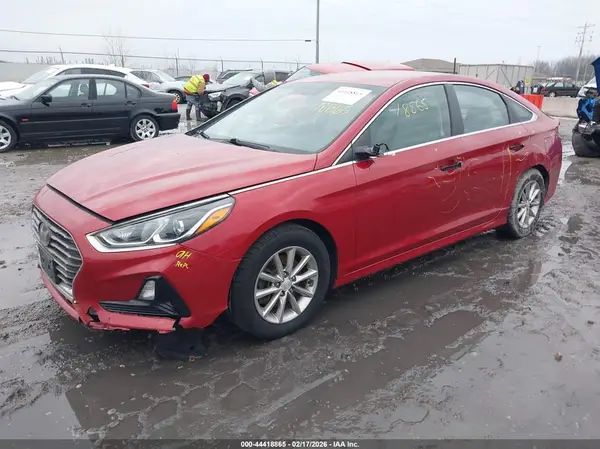 5NPE24AF3JH639519 2018 HYUNDAI SONATA - Image 2