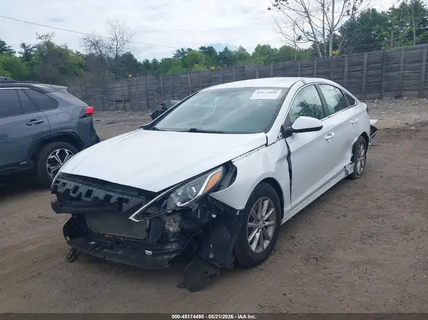 5NPE24AF3JH655655 2018 HYUNDAI SONATA - Image 2
