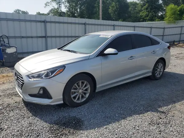 5NPE24AF3JH664775 2018 HYUNDAI SONATA - Image 1