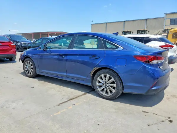 5NPE24AF3JH667711 2018 HYUNDAI SONATA - Image 2