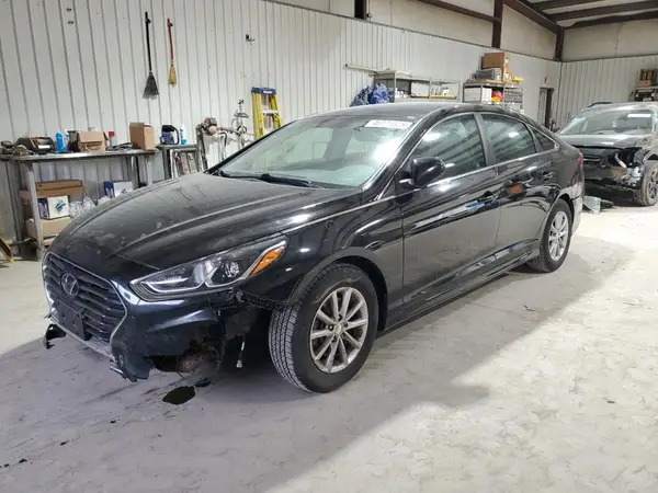 5NPE24AF3JH675212 2018 HYUNDAI SONATA - Image 1