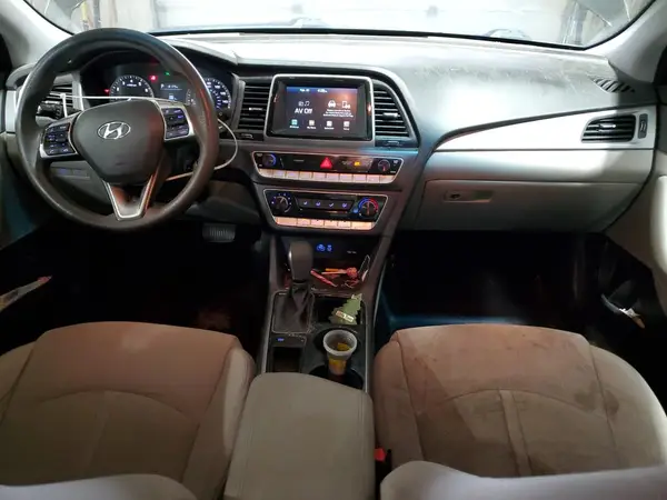 5NPE24AF3JH675212 2018 HYUNDAI SONATA - Image 8