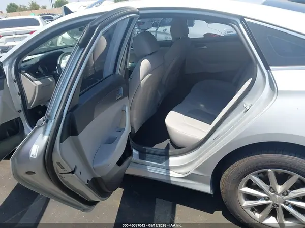 5NPE24AF3JH677686 2018 HYUNDAI SONATA - Image 8