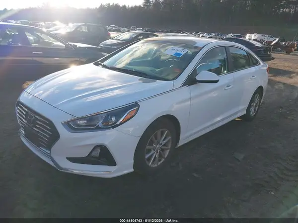 5NPE24AF3JH679132 2018 HYUNDAI SONATA - Image 2