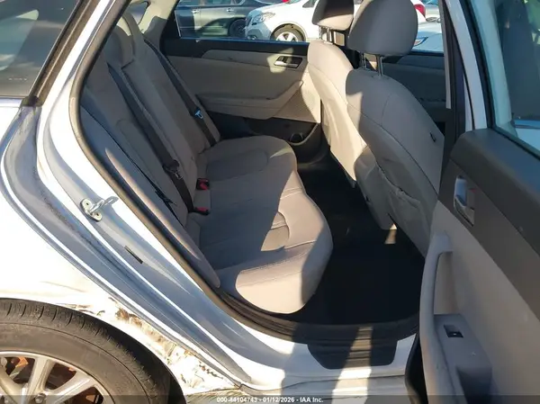 5NPE24AF3JH679132 2018 HYUNDAI SONATA - Image 8