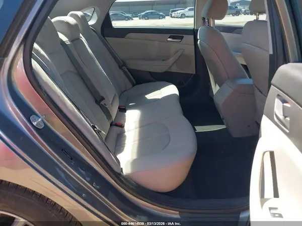5NPE24AF3JH682063 2018 HYUNDAI SONATA - Image 8