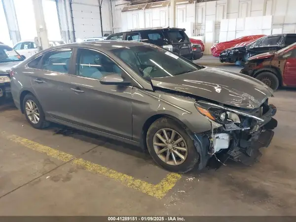 5NPE24AF3JH682354 2018 HYUNDAI SONATA - Image 1