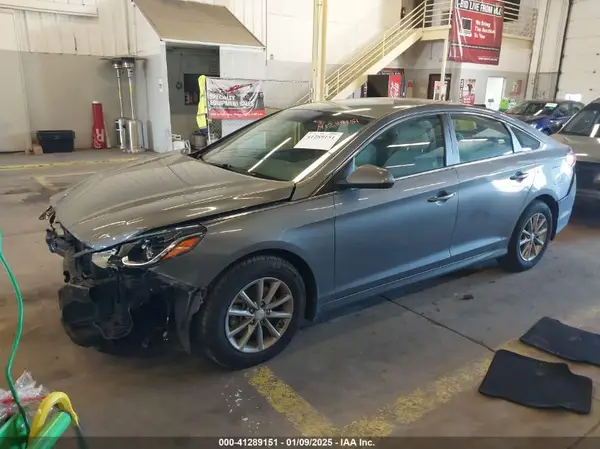 5NPE24AF3JH682354 2018 HYUNDAI SONATA - Image 2