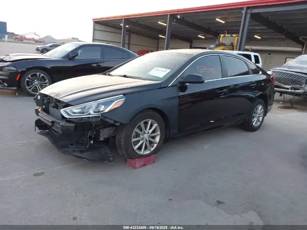 5NPE24AF3JH684525 2018 HYUNDAI SONATA - Image 2