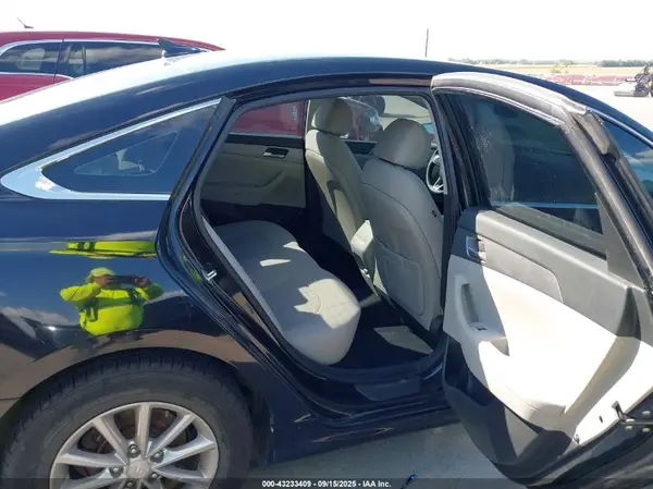 5NPE24AF3JH684525 2018 HYUNDAI SONATA - Image 8